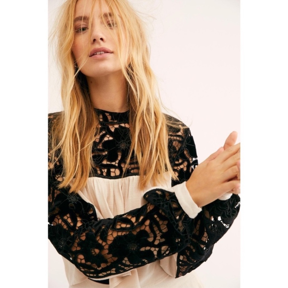 Free People Two Hearts Embroidered Velvet Sleeve Crop Size 10